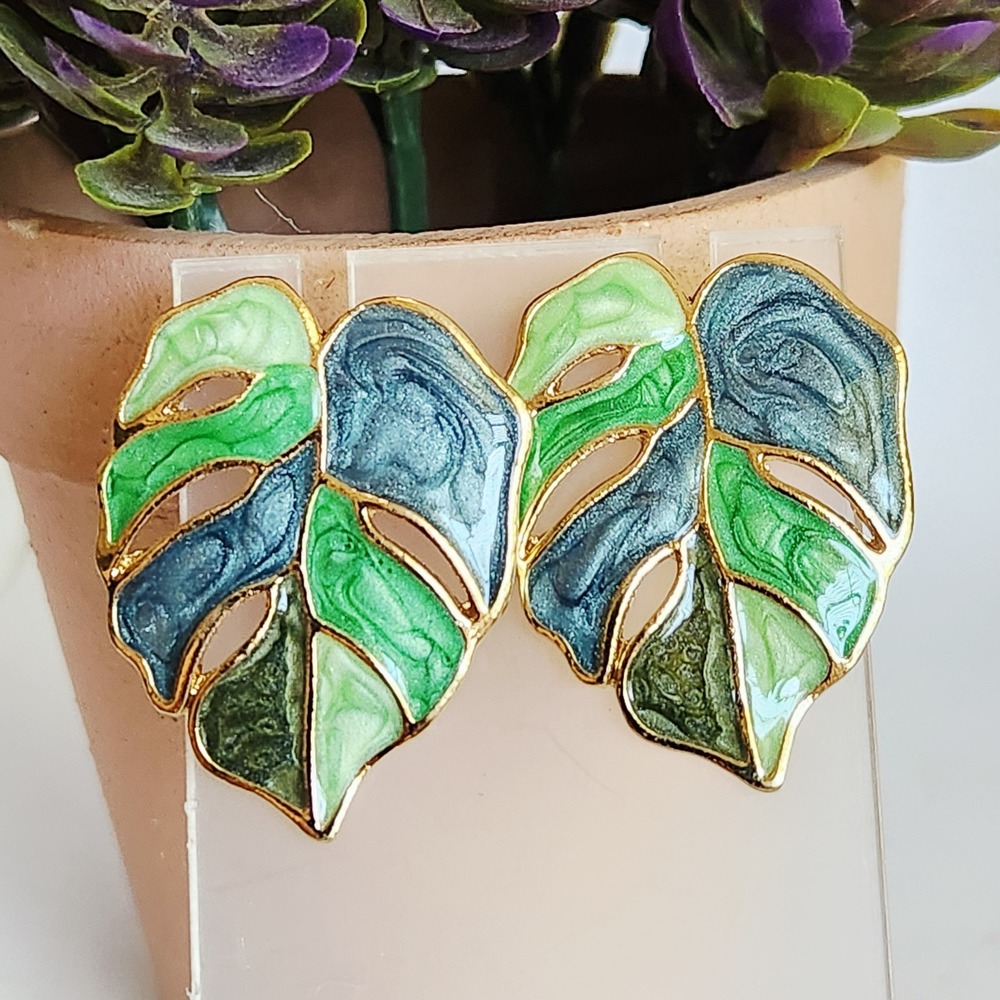 Green Blue Enamel Monstera Leaf Stud Earrings Gold Tone Tropical Nature Jewelry